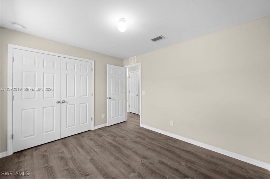 Spacious, unfurnished interior of a new home in , Lehigh Acres (Image 18).