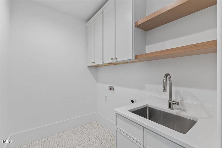 060-6844 Greystone Dr