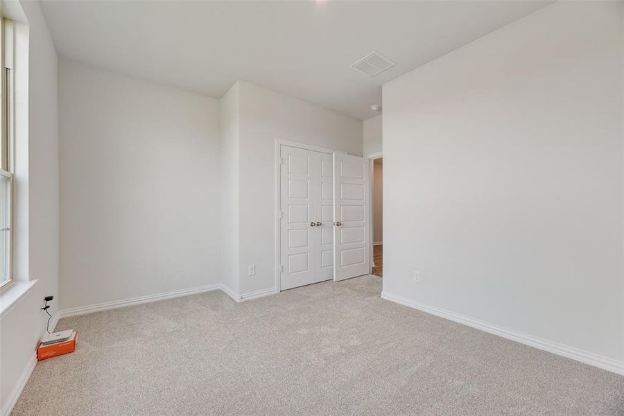 Spacious, unfurnished interior of a new home in Spiritas Ranch, Little Elm (Image 19). Spacious, unfurnished interior of a new home in Spiritas Ranch, Little Elm (Image 19).