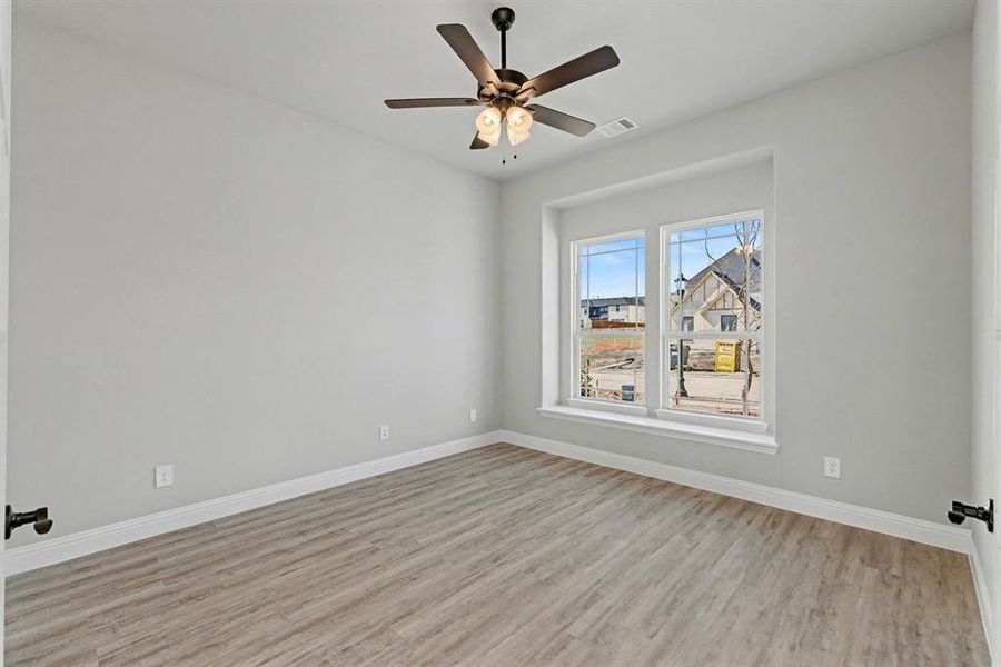Spacious, unfurnished interior of a new home in , Prosper (Image 23).