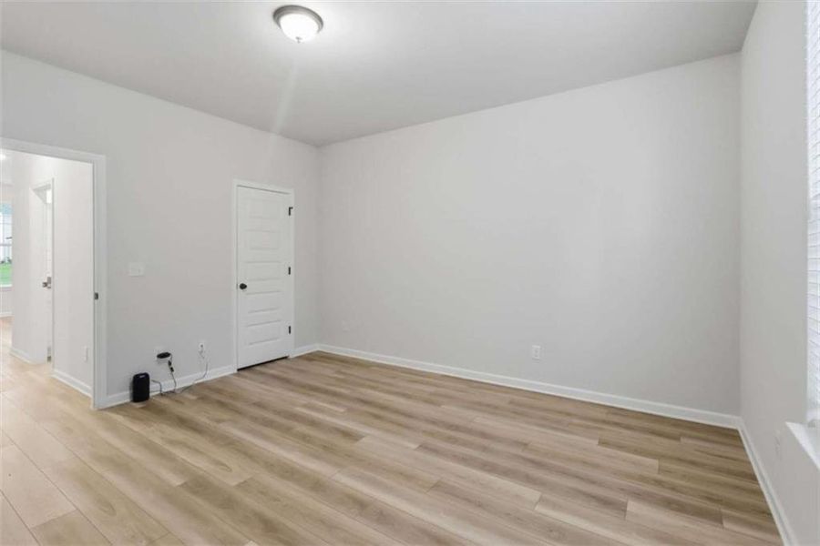 Spacious, unfurnished interior of a new home in Trinity Park, McDonough (Image 65).
