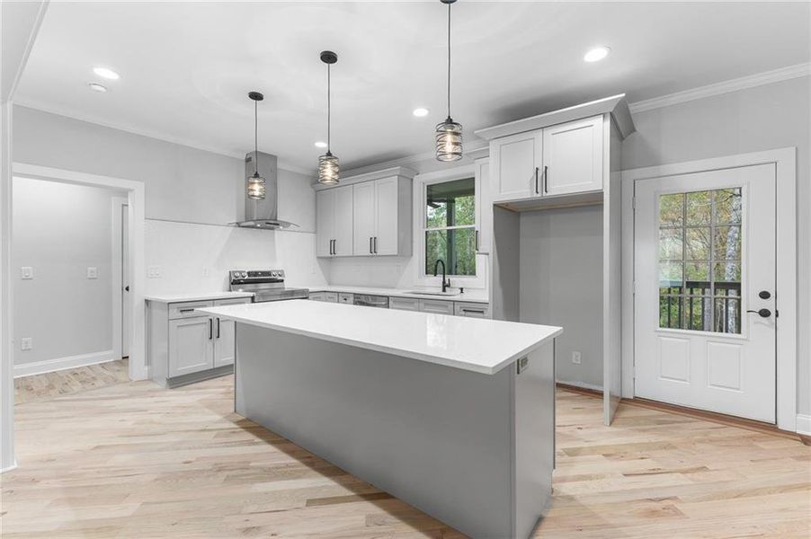 Furnished interior view inside a new home in , Lawrenceville (Image 9).