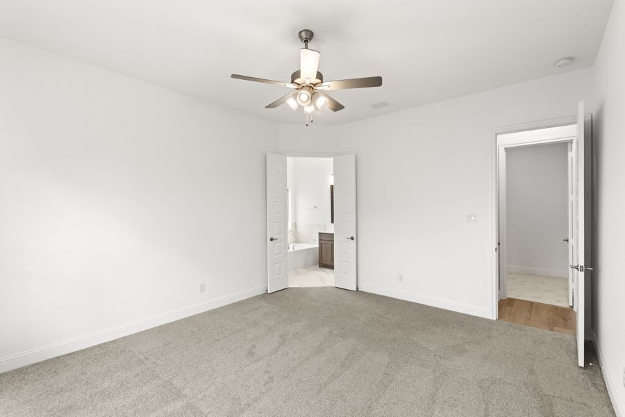 Representative unfurnished interior of a home built from the Brookstone I by Sandlin Homes in Timberbrook, Justin (Image 22).