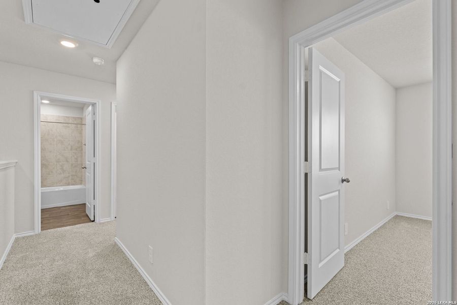 Spacious, unfurnished interior of a new home in Redbird Ranch, San Antonio (Image 23). Spacious, unfurnished interior of a new home in Redbird Ranch, San Antonio (Image 23).