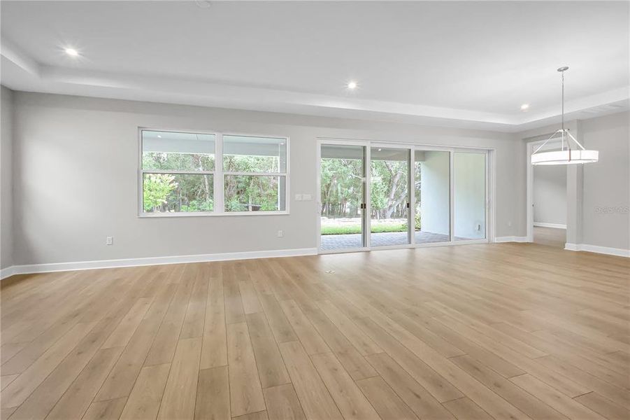 Spacious, unfurnished interior of a new home in Cresswind at Hammock Oaks, Lady Lake (Image 47). Spacious, unfurnished interior of a new home in Cresswind at Hammock Oaks, Lady Lake (Image 47).