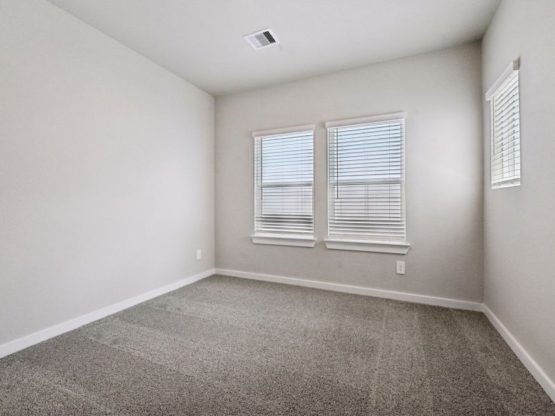 Spacious, unfurnished interior of a new home in Pinewood Trails - City Series, Atascocita (Image 21).