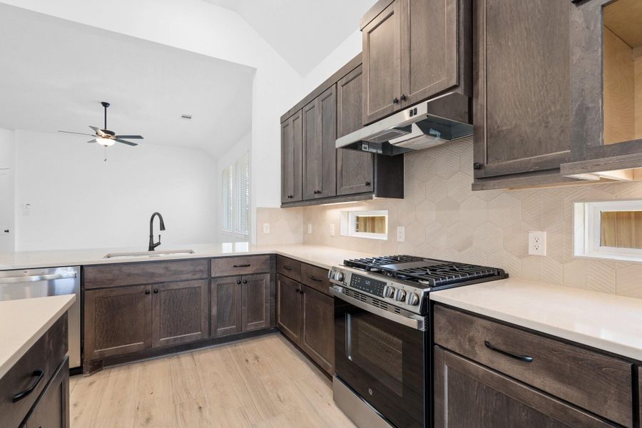 Furnished interior view inside a new home in Attwater, Waller (Image 8).