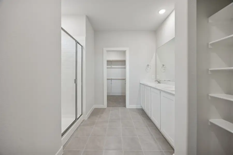 Primary Bathroom in the Oak II home plan by Trophy Signature Homes – REPRESENTATIVE PHOTO Primary Bathroom in the Oak II home plan by Trophy Signature Homes – REPRESENTATIVE PHOTO