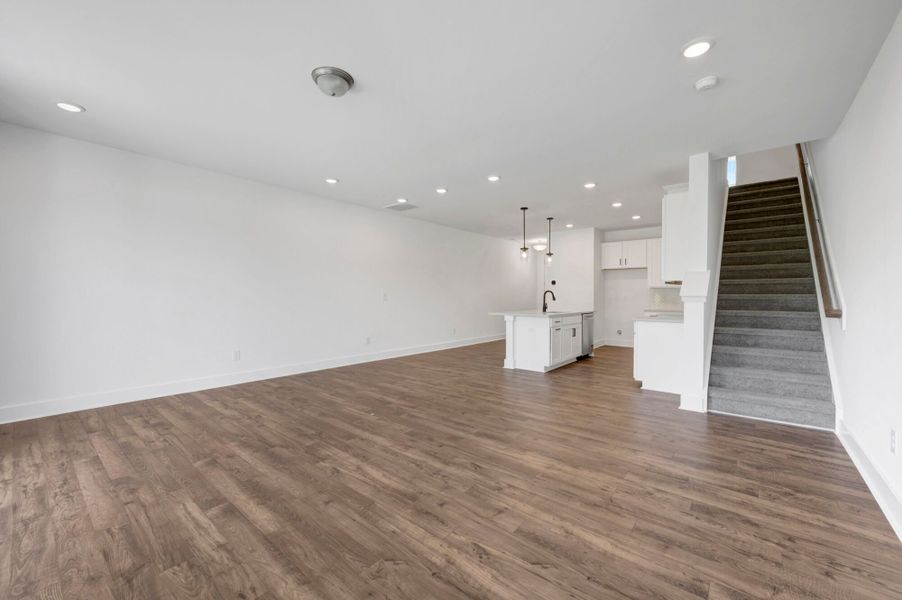 Spacious, unfurnished interior of a new home in Vaughan Farms, Angier (Image 10).