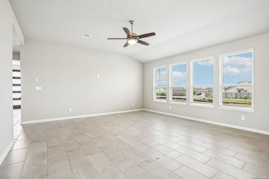 Spacious, unfurnished interior of a new home in Kallison Ranch, San Antonio (Image 35).