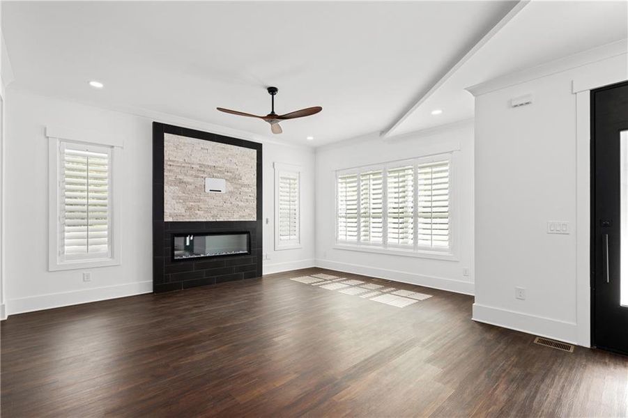 Spacious, unfurnished interior of a new home in , Stockbridge (Image 43).