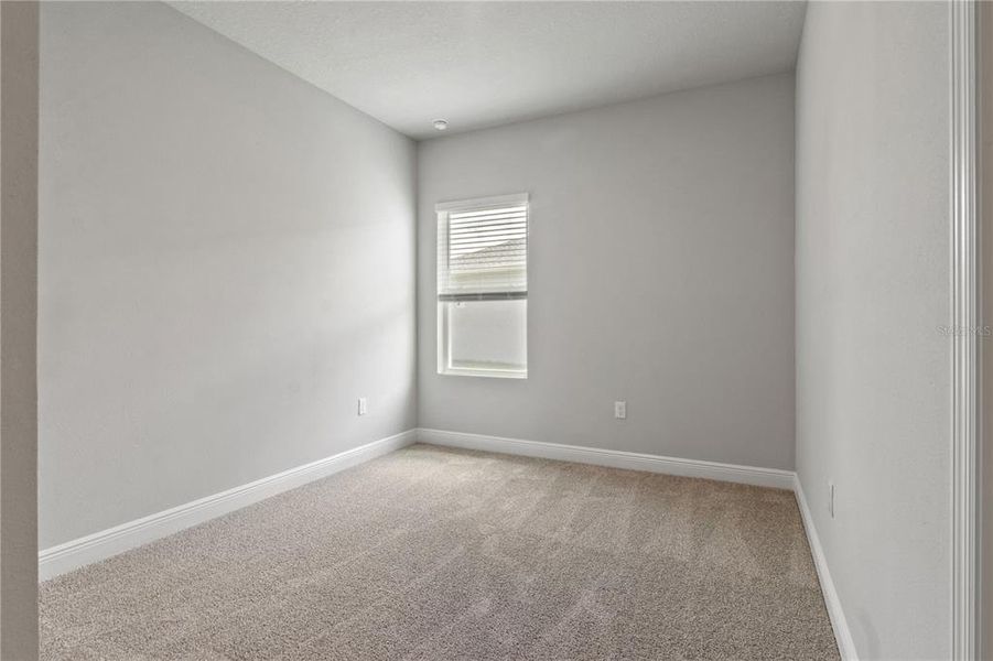Spacious, unfurnished interior of a new home in , Parrish (Image 24).