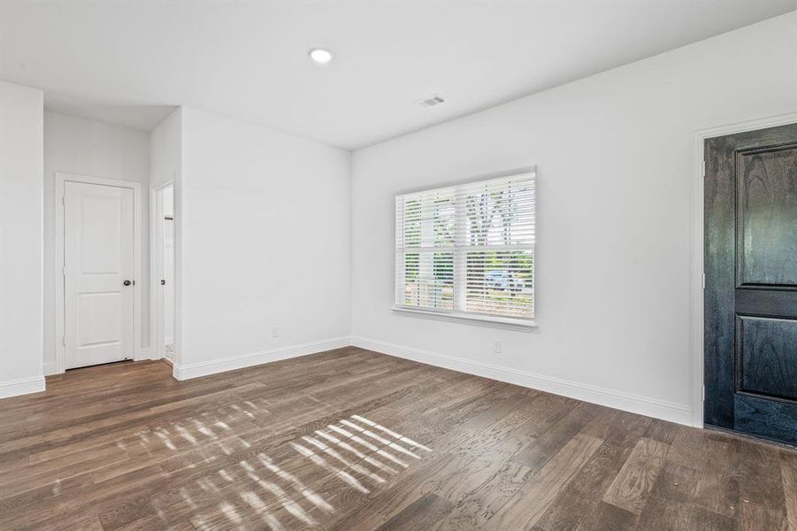 Spacious, unfurnished interior of a new home in , Poolville (Image 28).