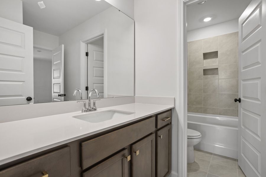 Furnished interior view inside a new home in Georgias Landing, Raleigh (Image 11). Furnished interior view inside a new home in Georgias Landing, Raleigh (Image 11).