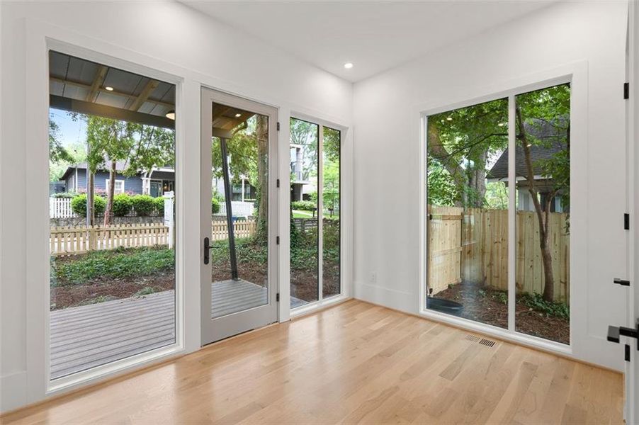Spacious, unfurnished interior of a new home in , Atlanta (Image 21).
