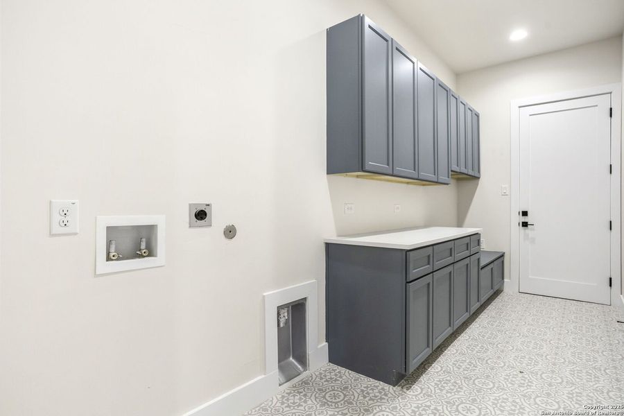 Furnished interior view inside a new home in , San Antonio (Image 4).