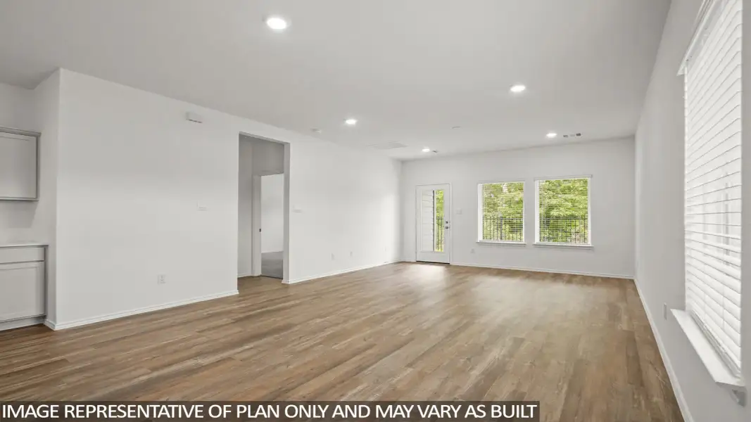 Spacious, unfurnished interior of a new home in Indian Springs, Crosby (Image 6).