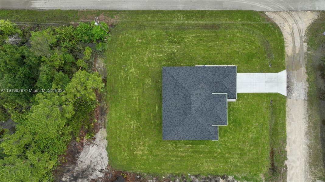 Image 39 of a home in . Image 39 of a home in .