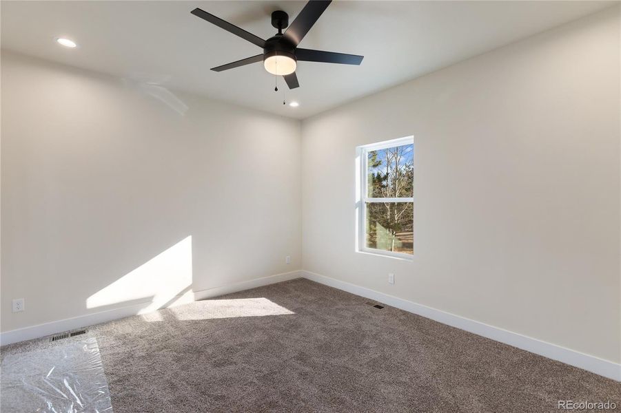 Spacious, unfurnished interior of a new home in , Woodland Park (Image 14).