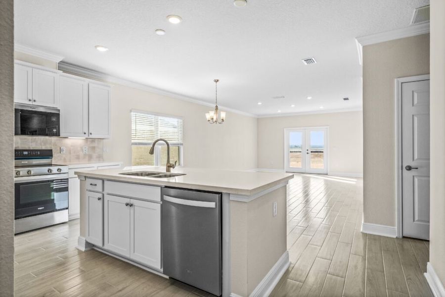 Furnished interior view inside a new home in Lake Merial, Panama City (Image 12).