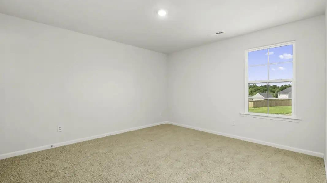 Spacious, unfurnished interior of a new home in Owens Ridge, Lexington (Image 21).