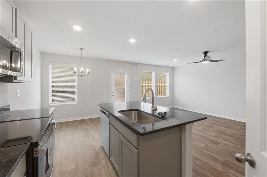 Furnished interior view inside a new home in Moss Creek, Hogansville (Image 9).