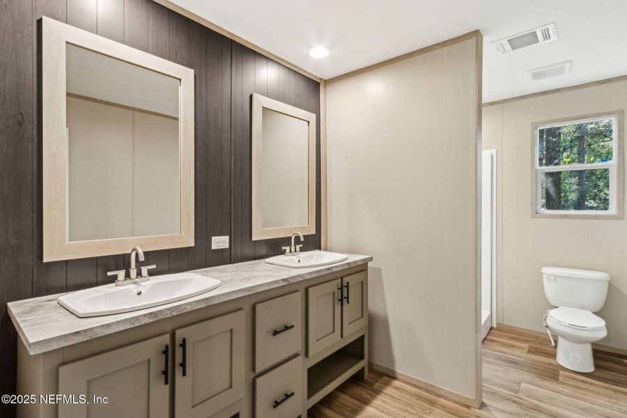 Furnished interior view inside a new home in , Yulee (Image 9).