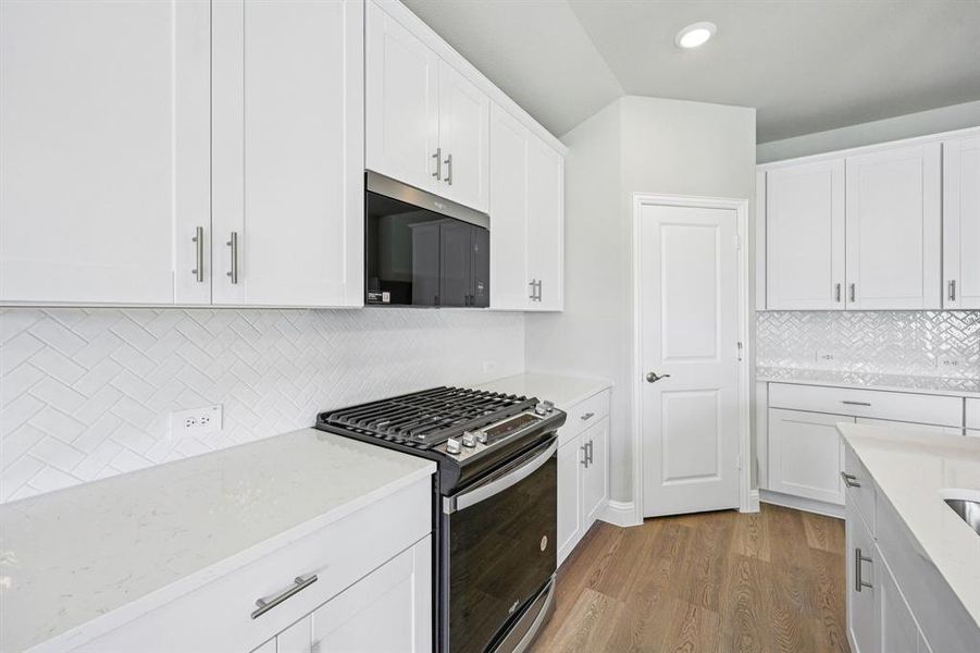 Photo is not of the actual home, but is an inspirational photo of builder’s model home and may depict options, furnishings, and/or decorator features that are not included.