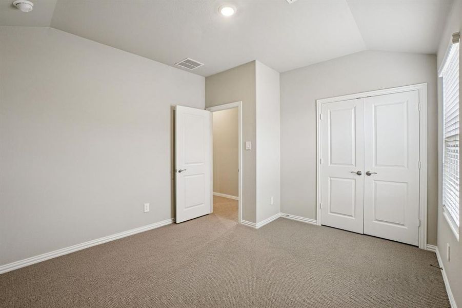 Photo is not of the actual home, but is an inspirational photo of builder’s model home and may depict options, furnishings, and/or decorator features that are not included. Photo is not of the actual home, but is an inspirational photo of builder’s model home and may depict options, furnishings, and/or decorator features that are not included.