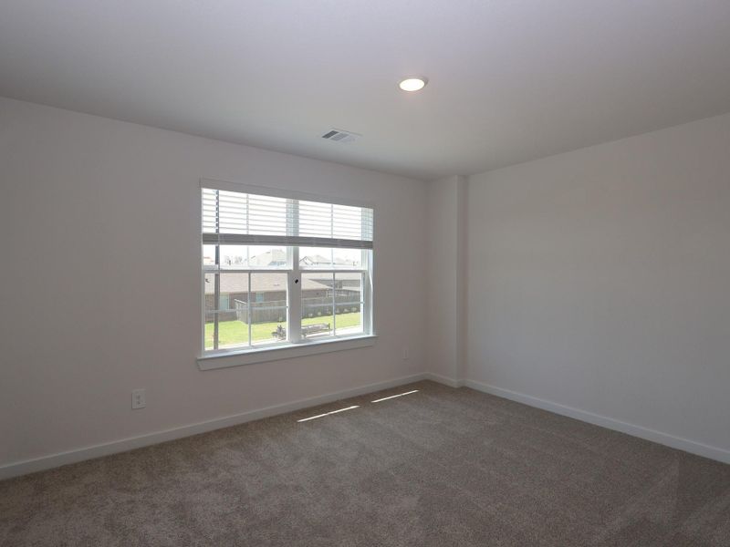 Spacious, unfurnished interior of a new home in Moran Ranch, Willis (Image 15).
