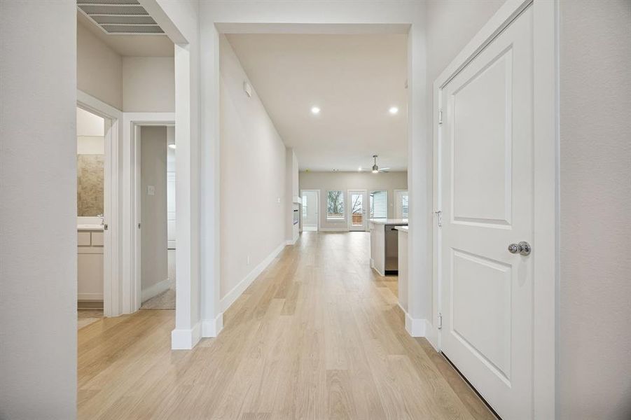 Spacious, unfurnished interior of a new home in Hadley Farms, Godley (Image 24).