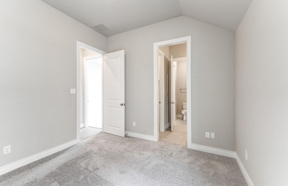 Spacious, unfurnished interior of a new home in Audubon 60', Magnolia (Image 19). Spacious, unfurnished interior of a new home in Audubon 60', Magnolia (Image 19).