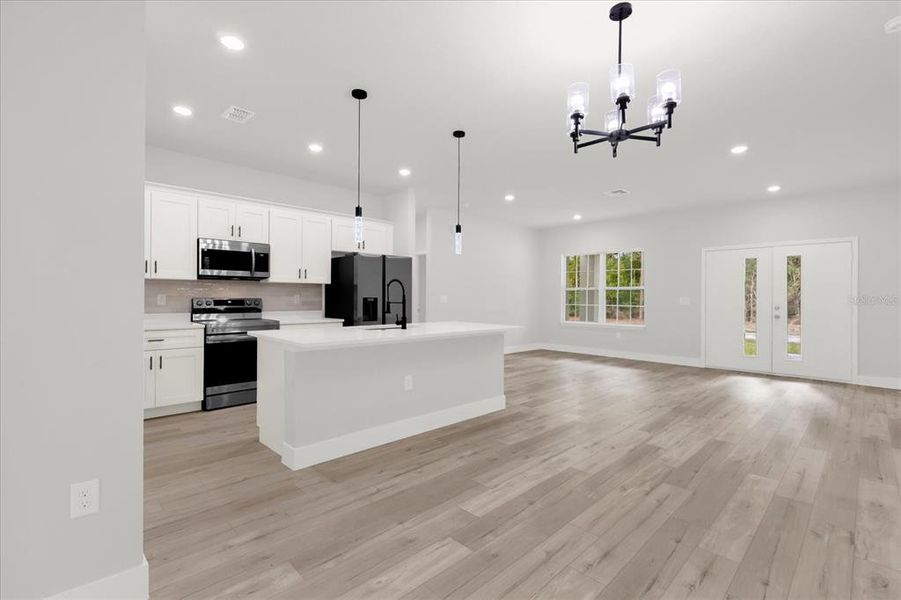Spacious, unfurnished interior of a new home in , Citrus Springs (Image 17).