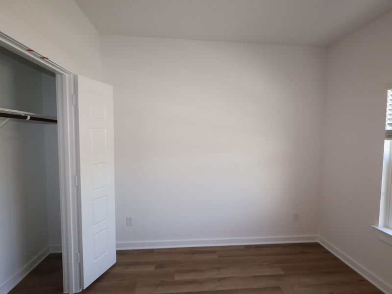 Spacious, unfurnished interior of a new home in Summerview, Fulshear (Image 17).