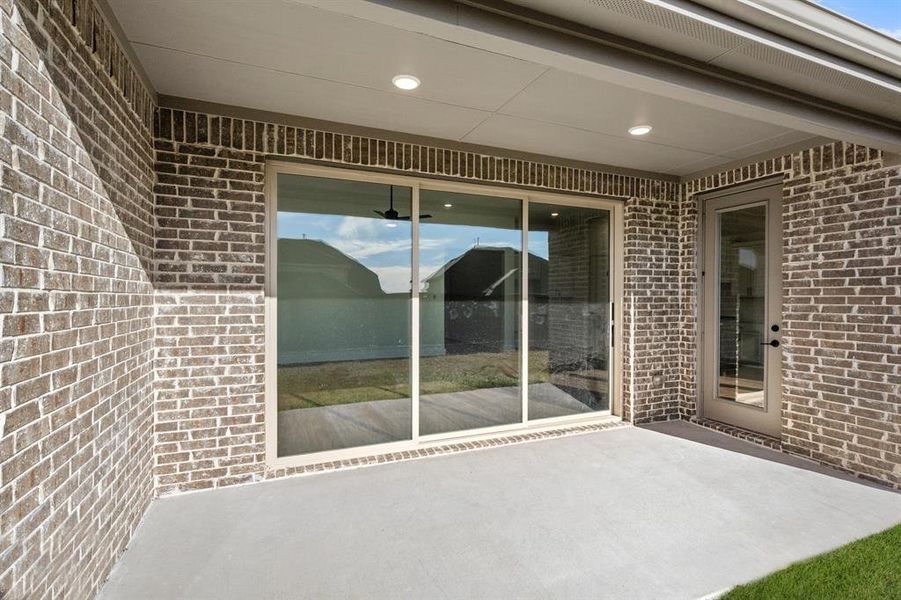 2449 Hitchford- Back-3