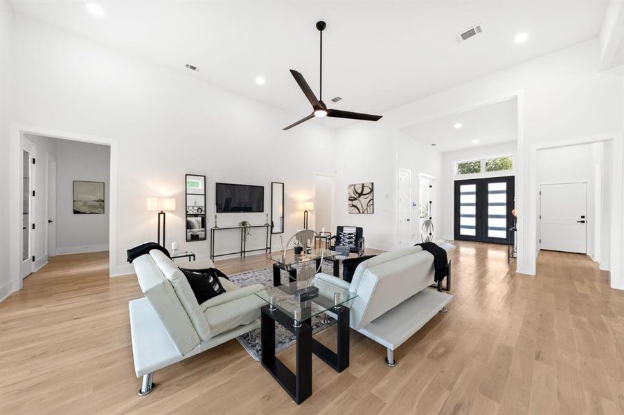 Furnished interior view inside a new home in , Dallas (Image 26).