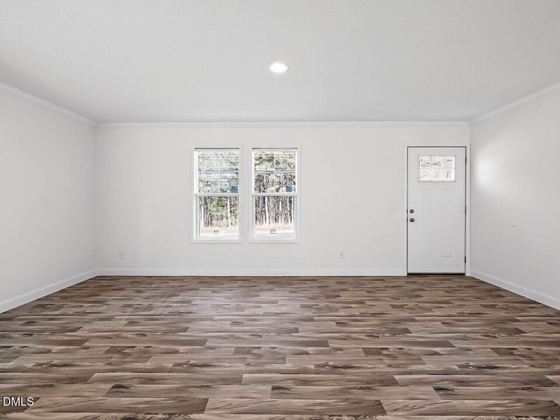 006-1280x960-living-room