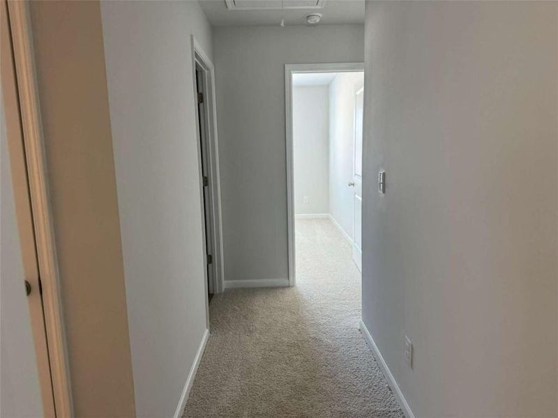 Spacious, unfurnished interior of a new home in Deer Creek, Temple (Image 18).
