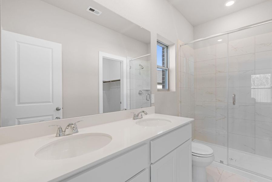 Furnished interior view inside a new home in Laurel Landing, Alvin (Image 12).