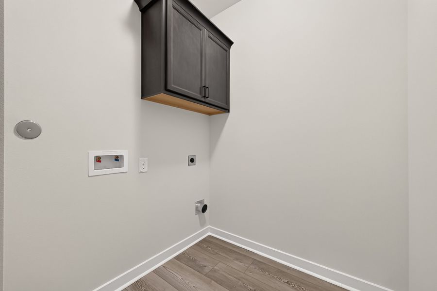 Spacious, unfurnished interior of a new home in Aldeana, Bonney (Image 33).