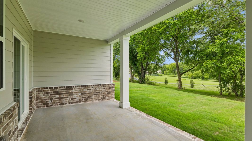 Representative exterior details of a home built from the Holden by D.R. Horton in Harvest Point, Spring Hill (Image 37).