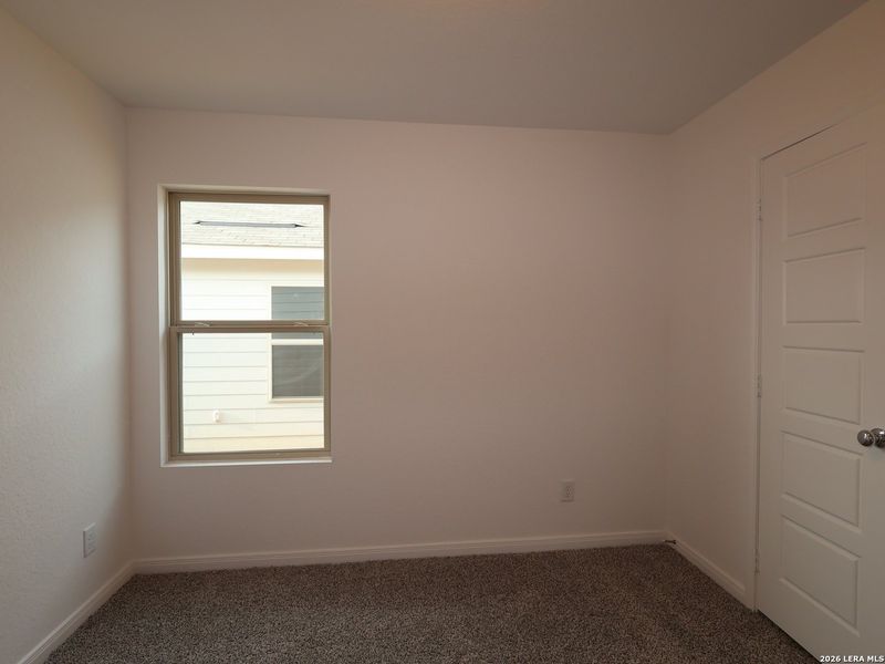 Spacious, unfurnished interior of a new home in Agave, San Antonio (Image 23).