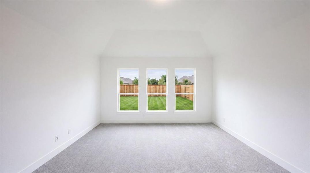 Spacious, unfurnished interior of a new home in Edgewood Creek, Celina (Image 29).