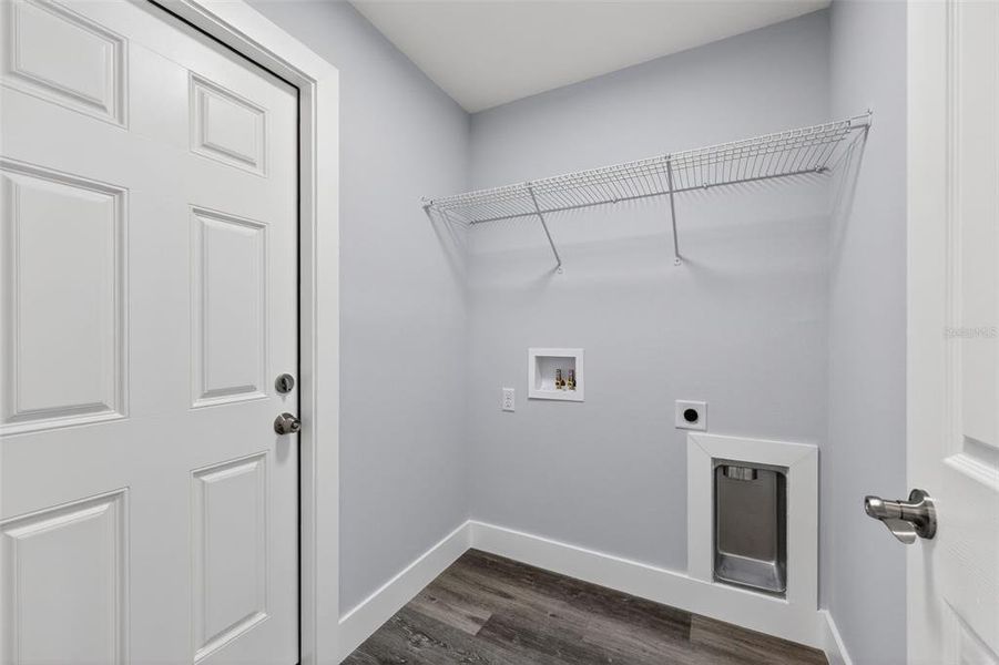 Spacious, unfurnished interior of a new home in , Ocala (Image 28).