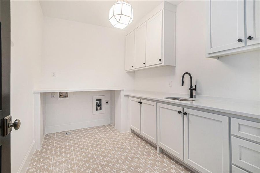 Furnished interior view inside a new home in , Atlanta (Image 40). Furnished interior view inside a new home in , Atlanta (Image 40).