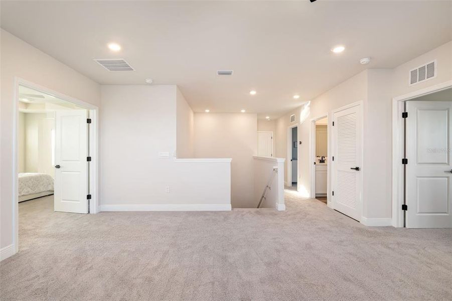Spacious, unfurnished interior of a new home in Star Farms at Lakewood Ranch, Lakewood Ranch (Image 26).
