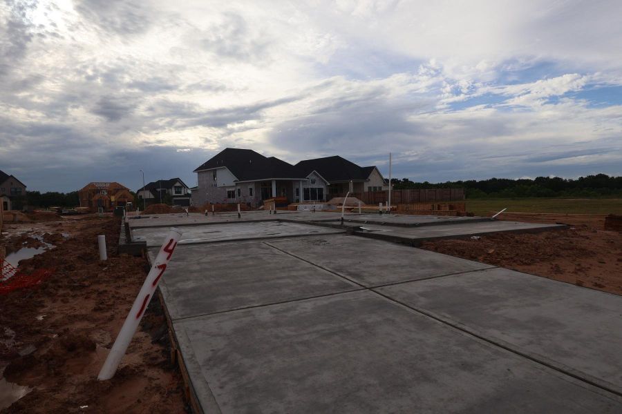 Every foundation at DWH is engineered and it’s inspected three times! We do not do “batch” testing. Rest easy knowing your foundation comes with a 10 year warranty. Every foundation at DWH is engineered and it’s inspected three times! We do not do “batch” testing. Rest easy knowing your foundation comes with a 10 year warranty.