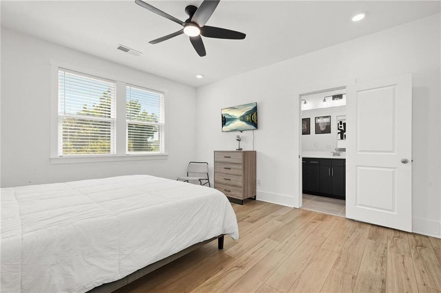 Furnished interior view inside a new home in , Atlanta (Image 12).