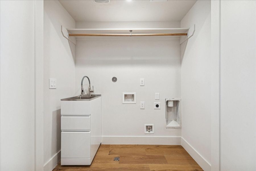 Furnished interior view inside a new home in , Houston (Image 9). Furnished interior view inside a new home in , Houston (Image 9).