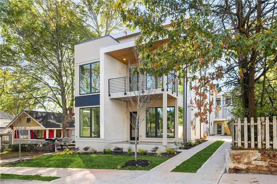 Exterior details and patio area of a home in , Atlanta (Image 4).